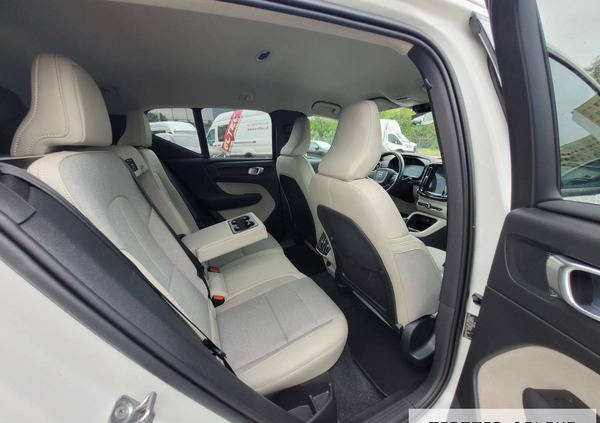Volvo XC 40 cena 144777 przebieg: 87800, rok produkcji 2020 z Czarne małe 596
